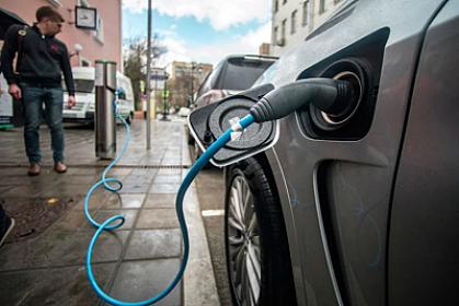 Elektromobil istehsalından imtina dünya avtomobil sənayesinə 65 milyard dollara başa gəlib