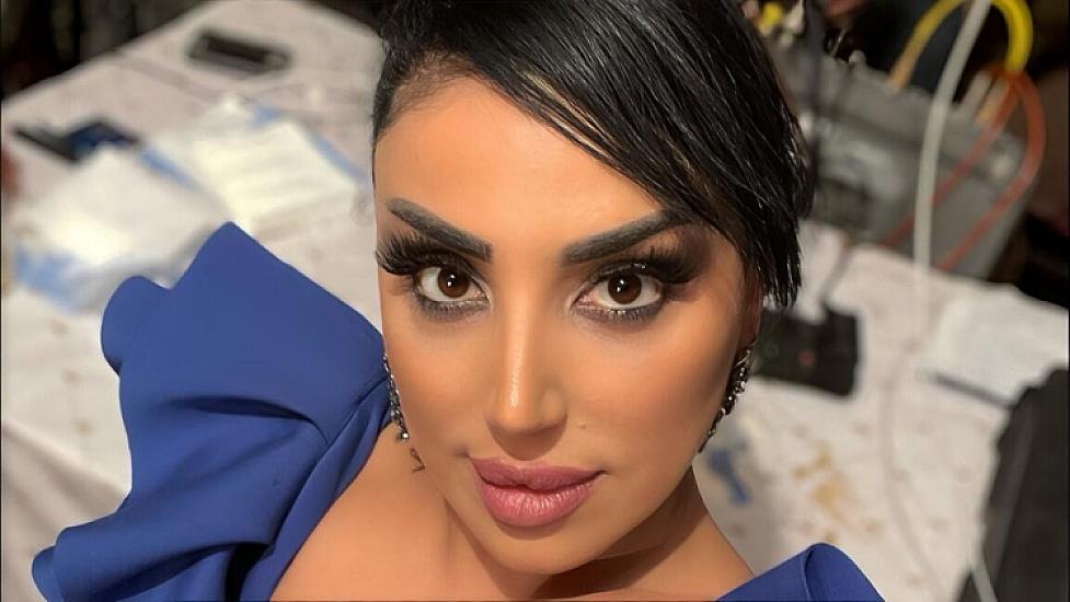 Kəmalə Günəşli efirdə AĞLADI: "Yoxa çıxmaq istəyirəm" - 