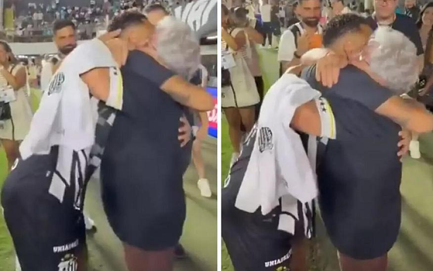 Жест Неймара стал темой для обсуждения -