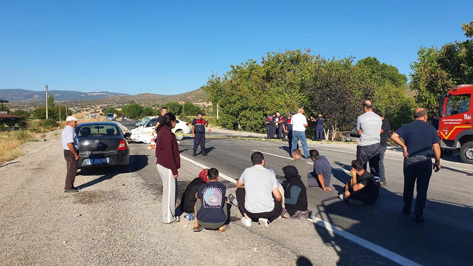 İki avtomobil toqquşdu: 