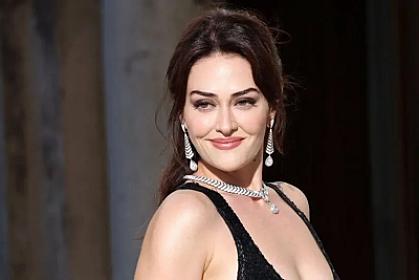 Məşhur aktrisanın 13 il əvvəlki fotosu gündəm oldu - 