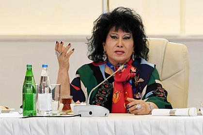 Zeynəb Xanlarova uzun müddətdən sonra 