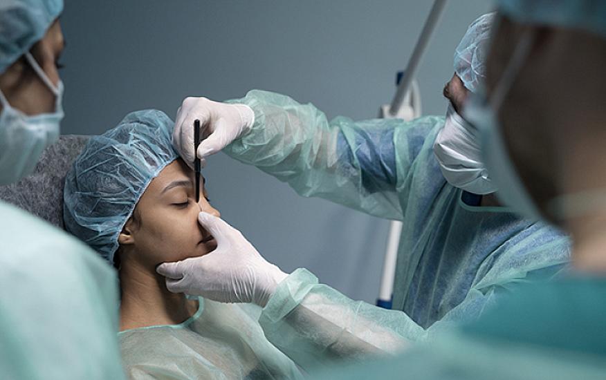 Azərbaycanda cəmi 45 plastik cərraha icazə verilib - 