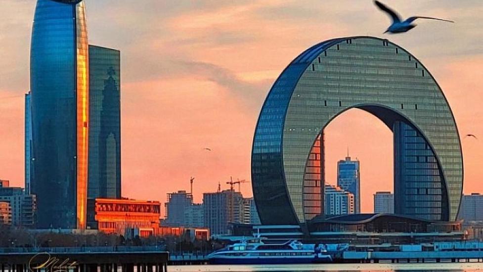 What will the temperature be like in Baku tomorrow? -