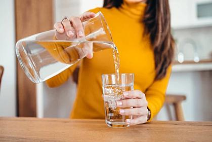 Gün ərzində nə qədər su içməliyik? - 