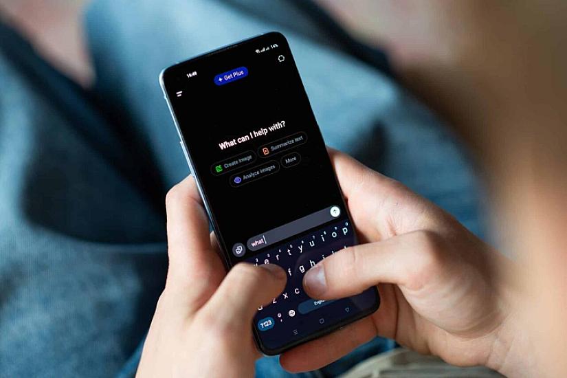 Siyasətçilərə süni intellekt 