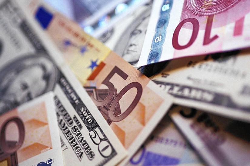 Dollar sabit qaldı, avro YÜKSƏLDİ - 