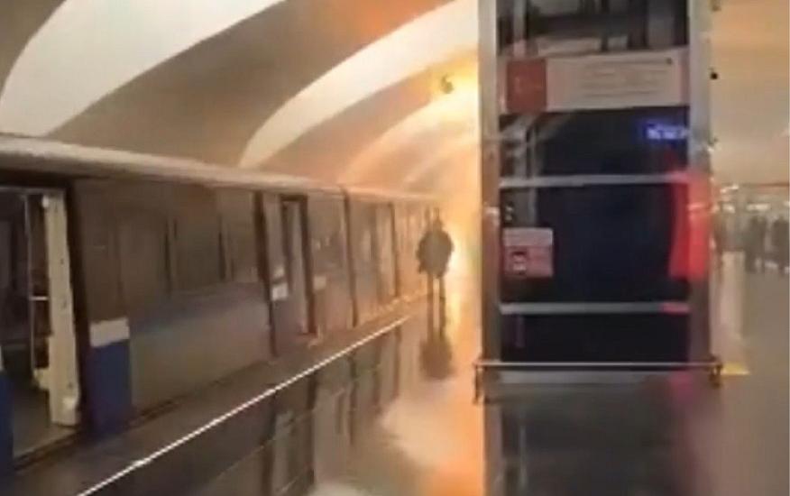 There was an explosion in the Moscow metro -