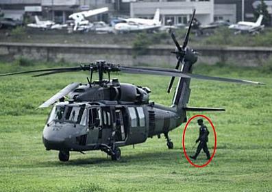 Hərbçini ildırım vurdu –