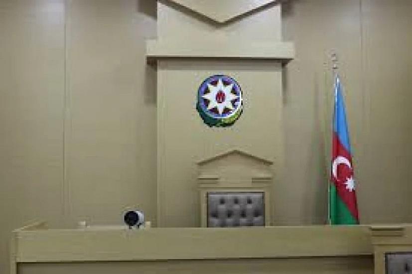 Vəzifəli şəxsin ölkədən çıxışına məhdudiyyət 