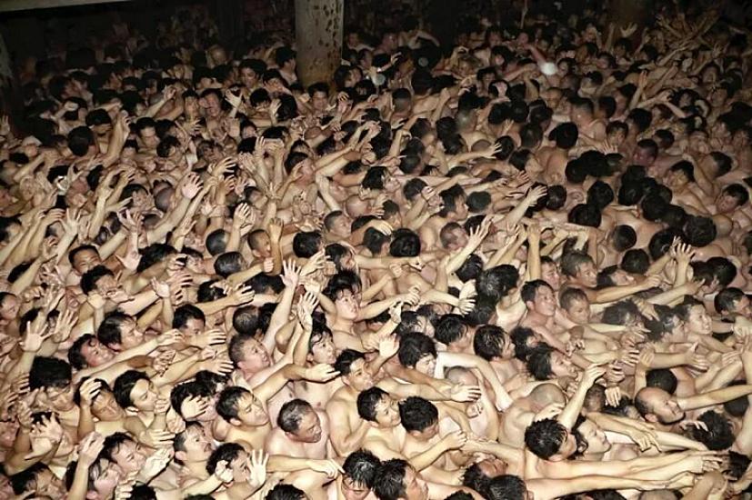 Yaponiyada "çılpaq festival"da altı nəfər xəsarət alıb - 