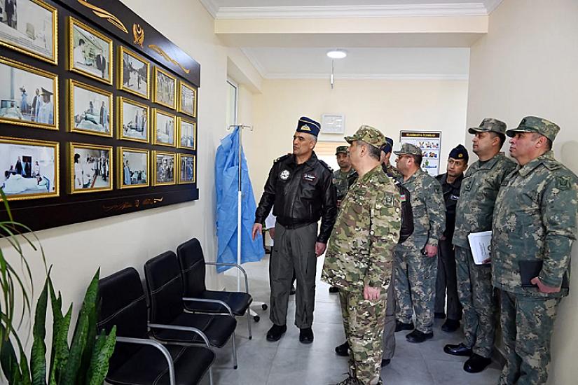 Müdafiə naziri Hava Döyüş Komandanlığına göstərişlər verib -