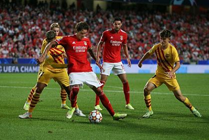 Before the game between "Benfica" and "Real"