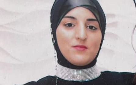 26 yaşlı bu qadın 