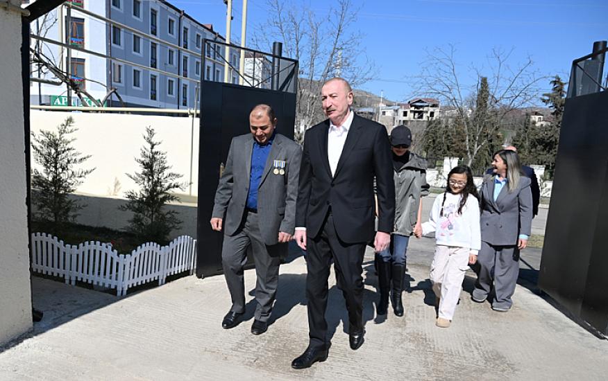 “O səsləri bu uşaqlar eşitməsinlər”