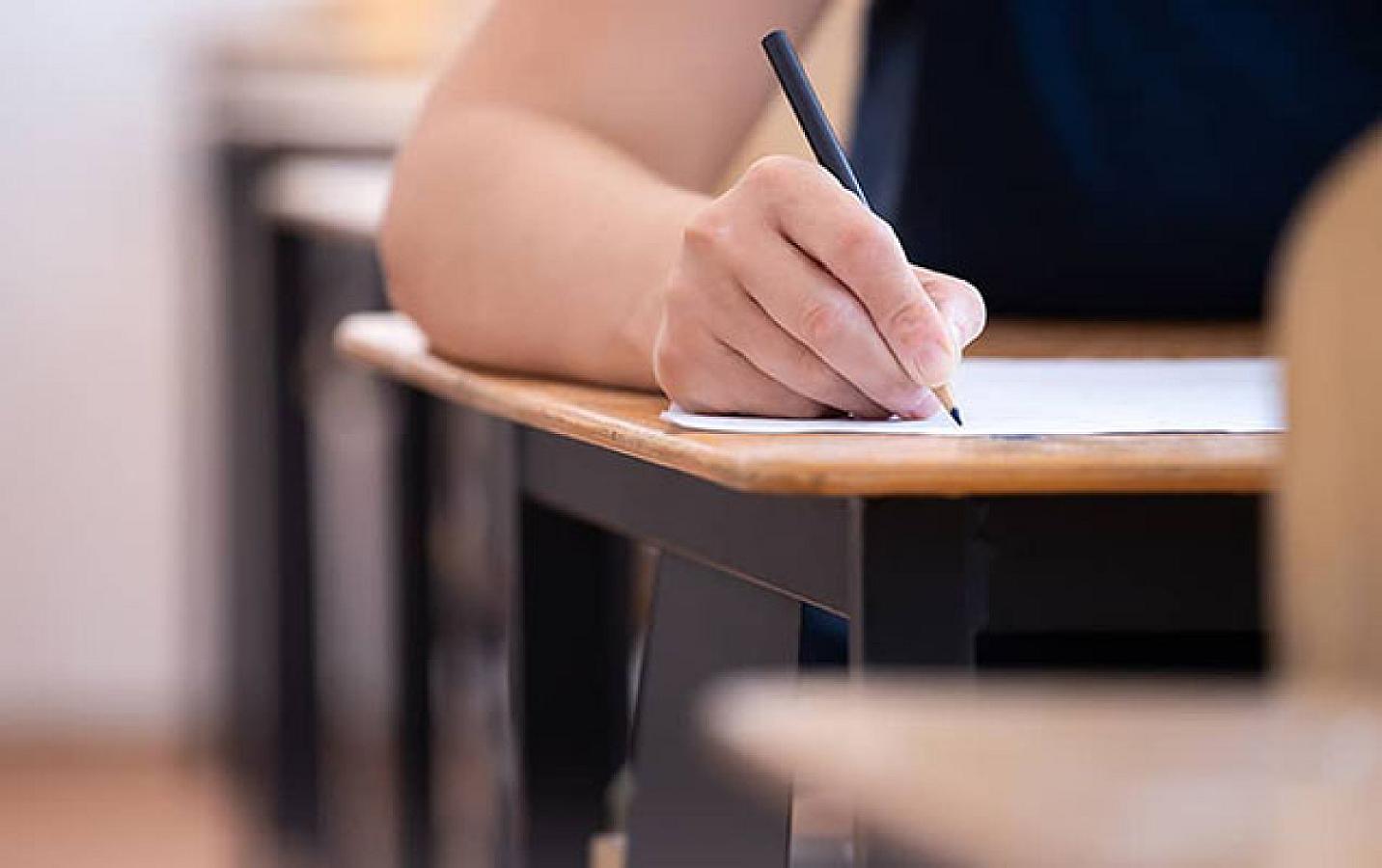 Ali məktəblərin boş qalan plan yerlərinə 