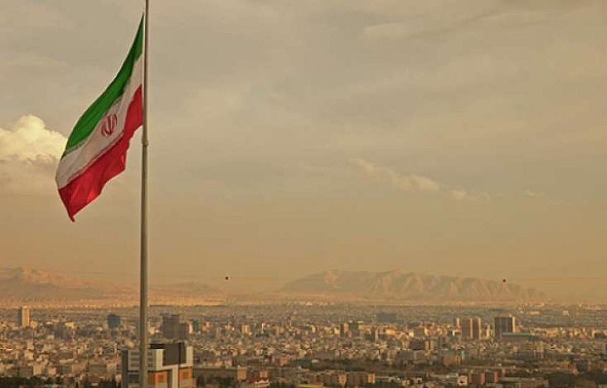 İranda universitetlər bağlandı