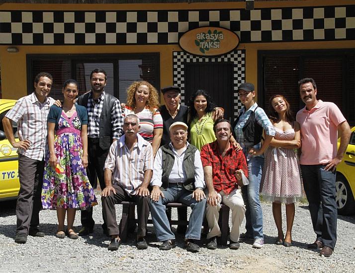 “Akasya Durağı”nın aktyorları arasında 