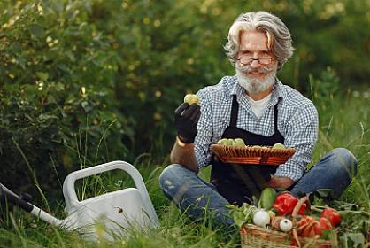 Простое занятие для пожилых людей