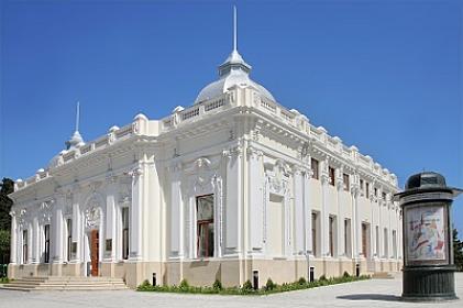 Kukla Teatrında qalmaqal böyüyür – 