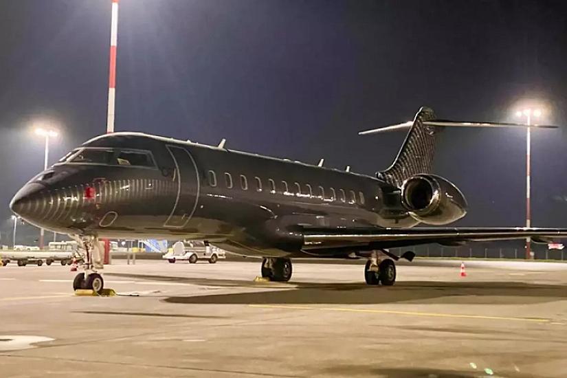 70 milyon avroluq şəxsi təyyarəsinə minərək ölkədən qaçdı - 