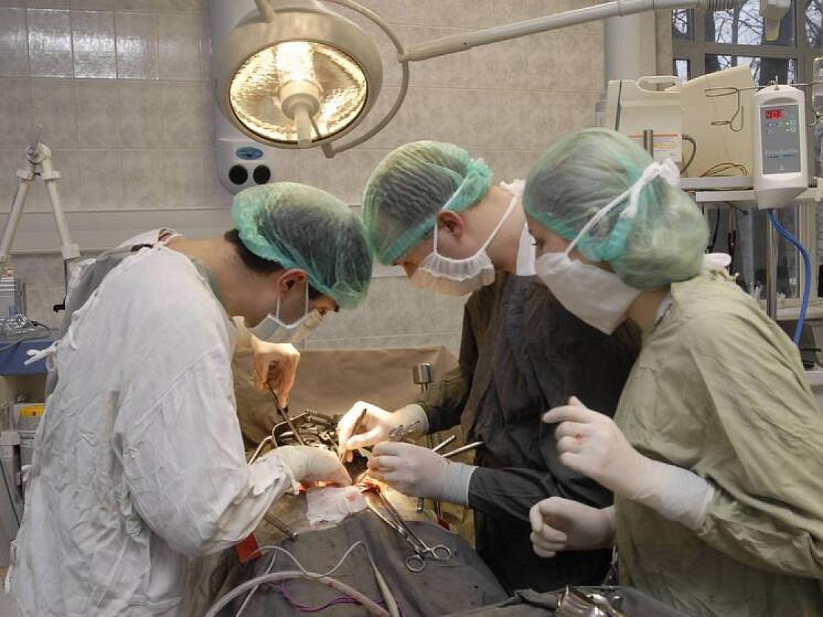 Qəza zamanı başında deşik açıldı - 