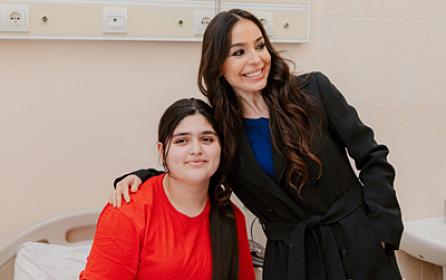 Leyla Əliyeva Bakıdakı Uşaq Klinik Xəstəxanasında