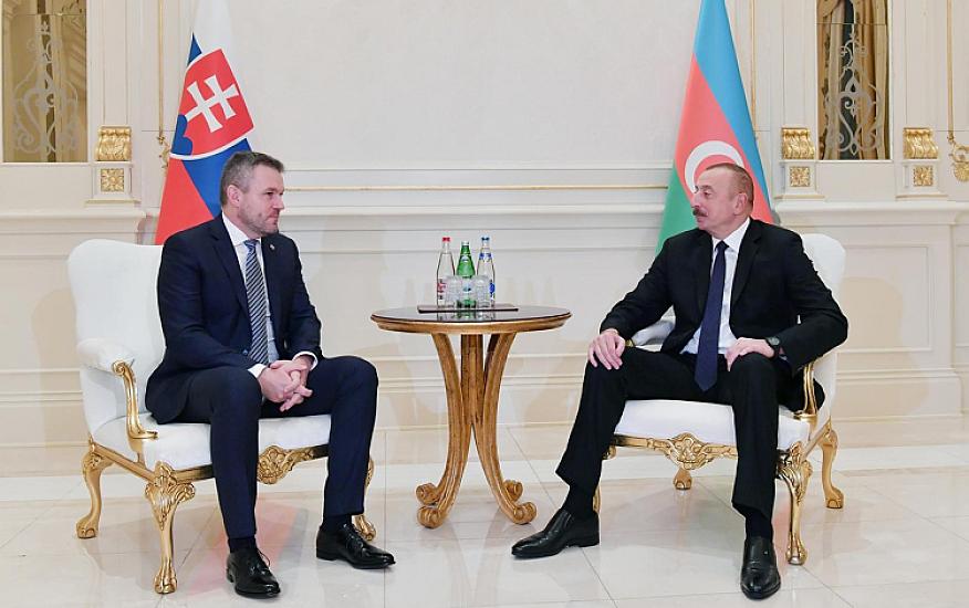 İlham Əliyev Slovakiya Prezidentinə mövqeyinə görə 