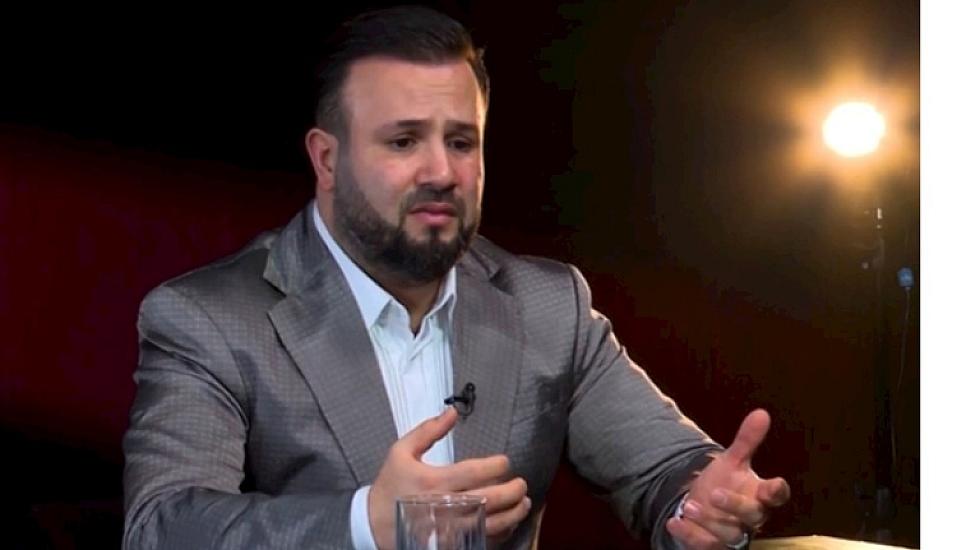 "Atam yaşda sənətçini 