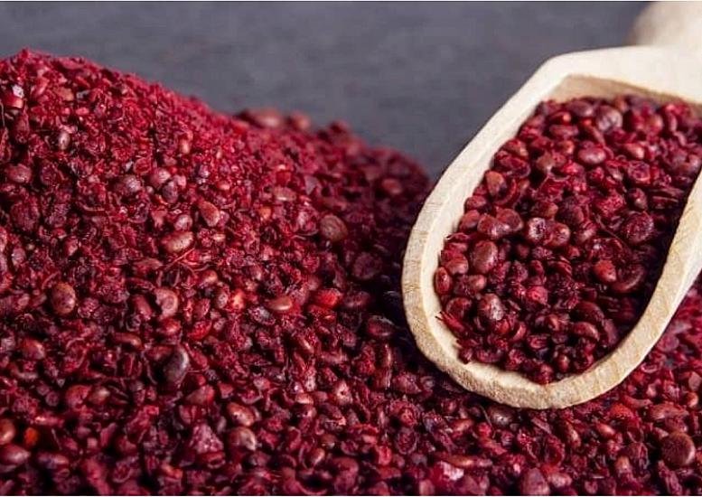 Azərbaycanda tək yeyilmir, ancaq xərçəngdən qoruyur, qaraciyəri təmizləyir