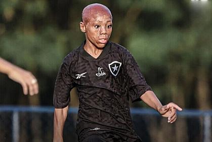 The world of football is talking about this child's story: