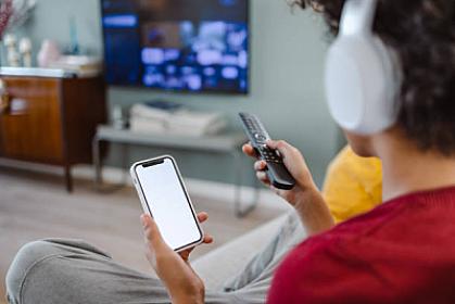 Televiziya yoxsa sosial media – 