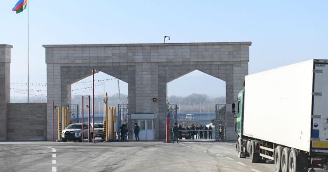 Baş nazirdən quru sərhədlərlə bağlı 