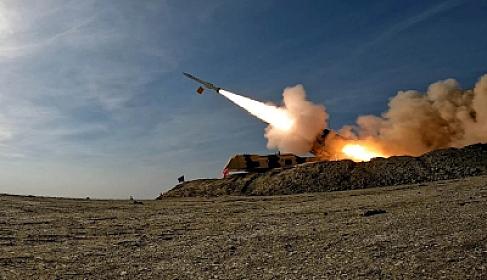 Missile barrage in the Saudi sky: