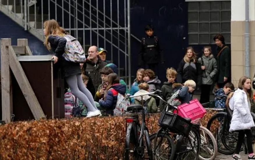 Amsterdamda yəhudi məktəbində 