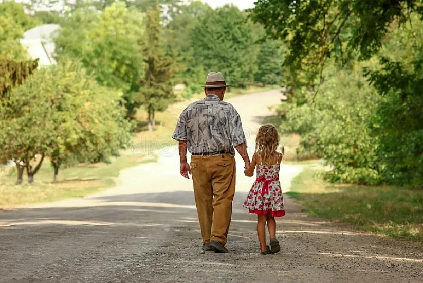 Nəvəyə baxmaq beyin sağlamlığını qoruyur