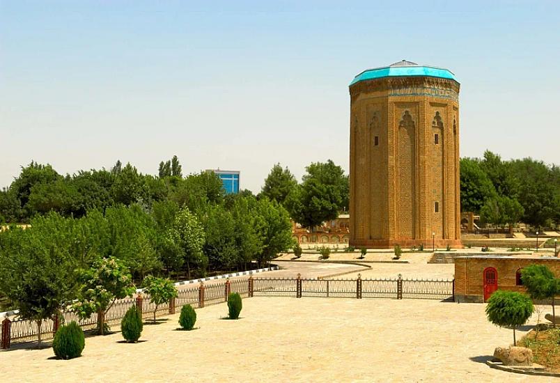 Möminə xatun türbəsinin təmiri 