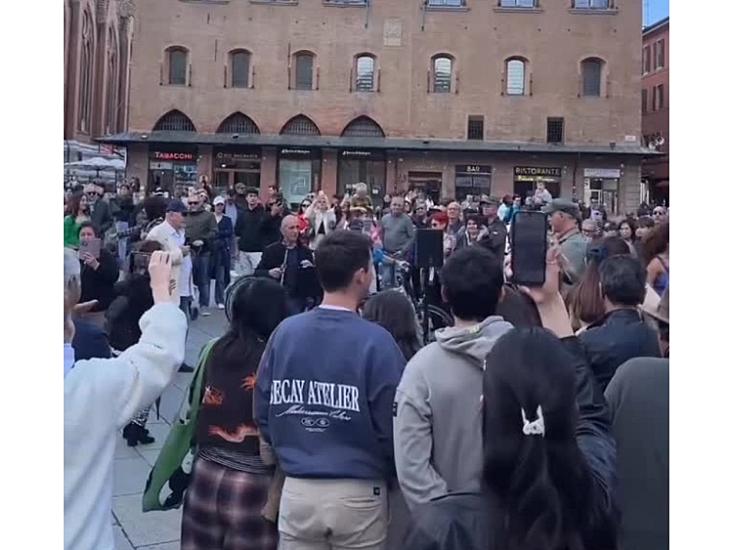 İtaliyada Azərbaycan mahnısına belə 