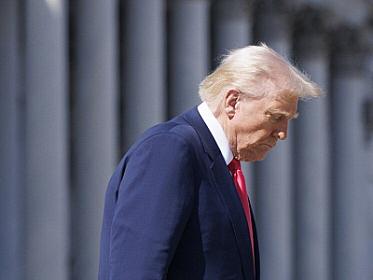 Tramp Avropaya güzəştə getməyəcək: 