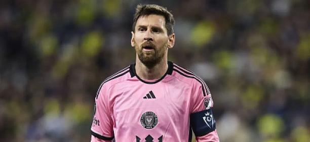 Messi scored his 900th goal and