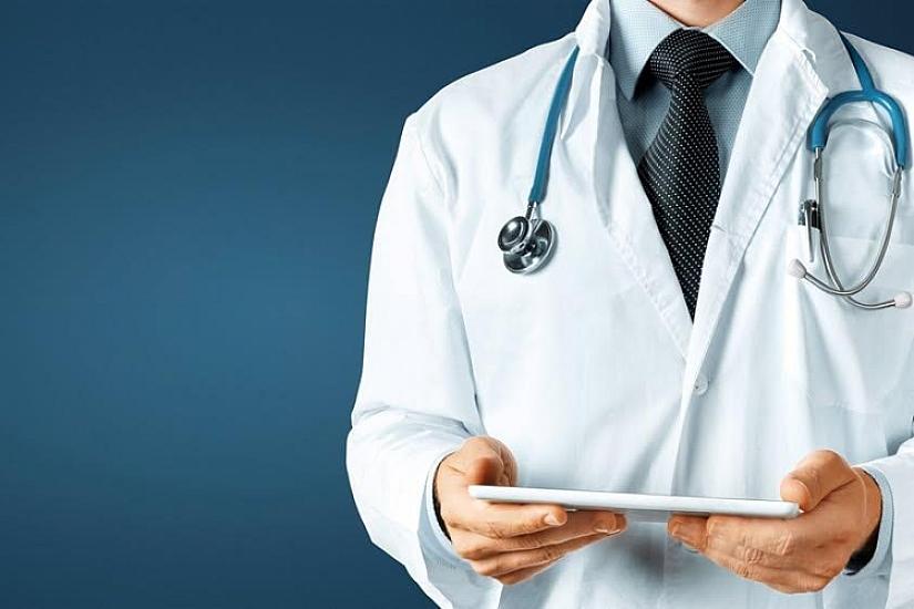 Azərbaycanda xəstəxana direktoru işdən 