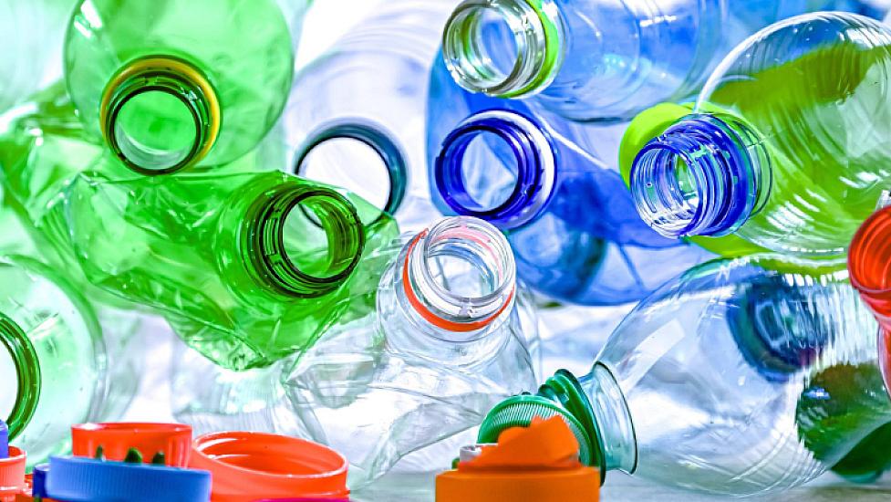 Azərbaycanda plastik butulkalar