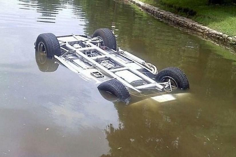 Neftçalada iki qardaş avtomobillə 