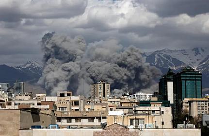 Режим рушится изнутри: