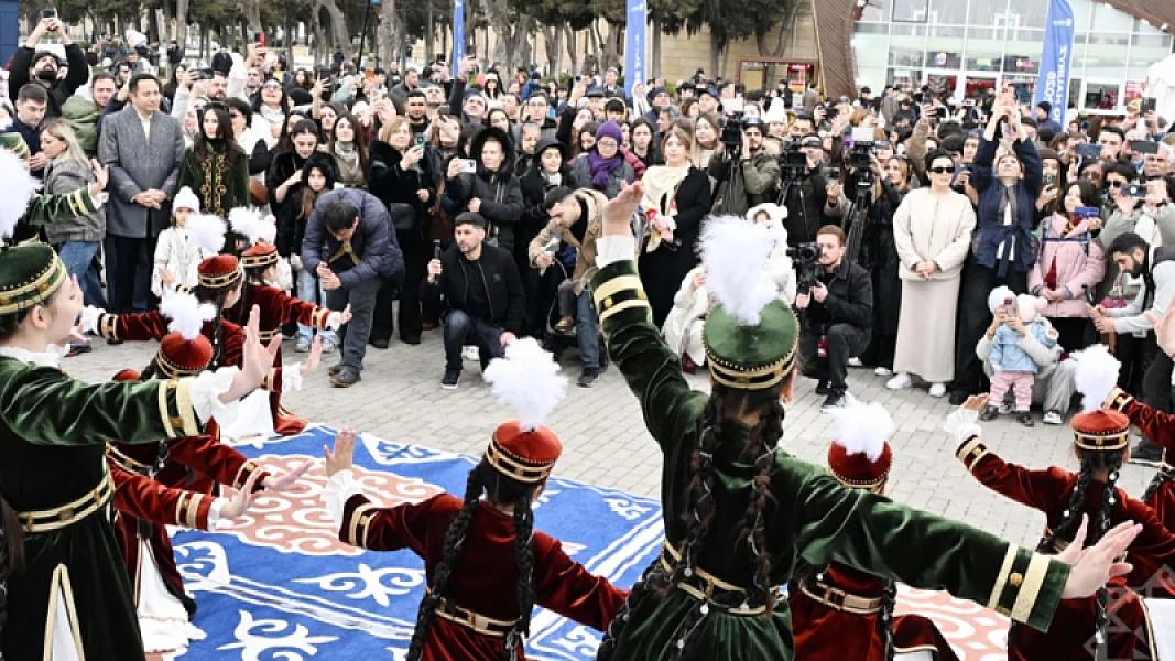 2nK1kvUp0c30zRqoTC7lhTz55QxptDmWZHLLivxB_1200 (1)