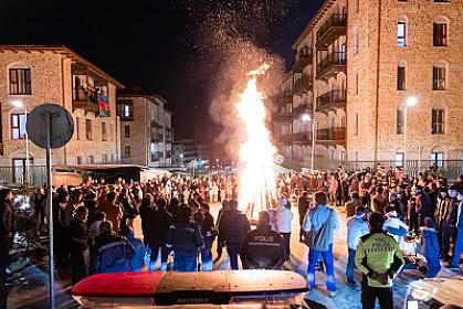 Why do holiday bonfires become a danger? –