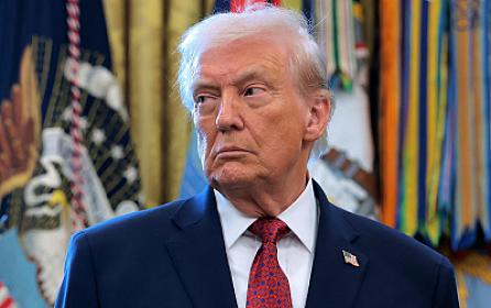 Tramp hərbçilərə İranla bağlı