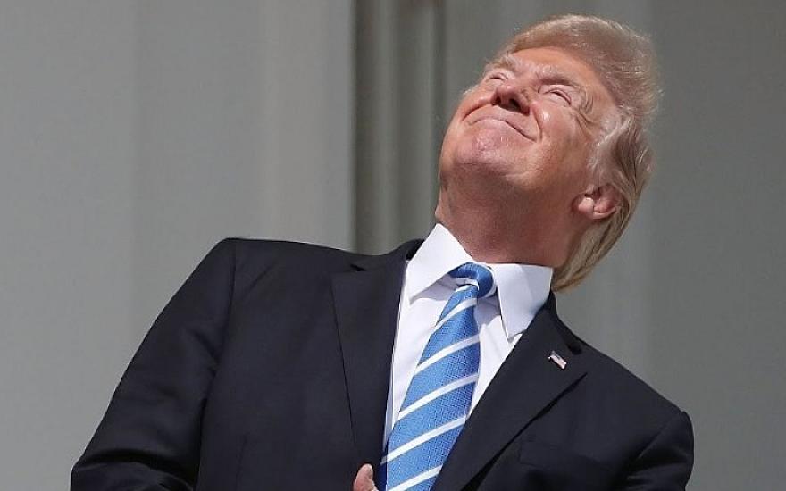 "Tramp telefondan uzaq dursun, səmaya baxsın" - 