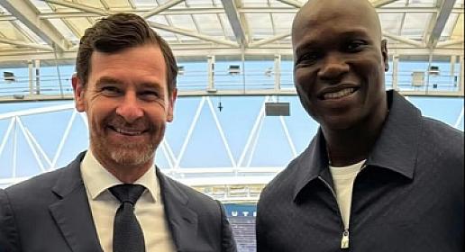 “Neftçi”nin futbolçusu “Porto”nun prezidenti ilə görüşdü - 