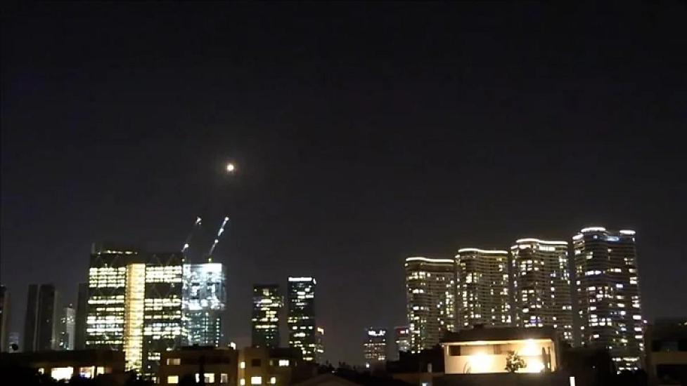 İsrailin mərkəzinə raket atəşi nəticəsində